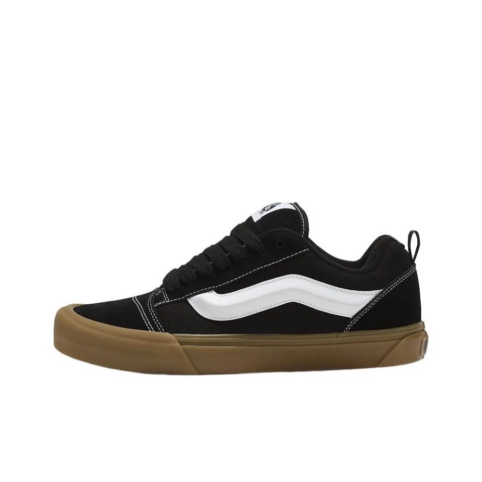 Vans Knu Skool "Shoe in Black"